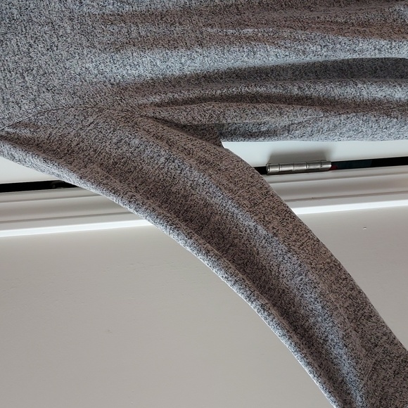 Zac & Rachel 1x long sleeve top w/ flannel as collar and bottom - Picture 2 of 12